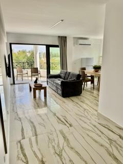 104 Gym-Complex 2 Bedroom, 2 Balconies in Universal - 5