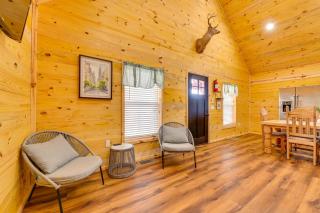 Escape to Lake Granbury! 'Yellow Rose Cabin' - 1