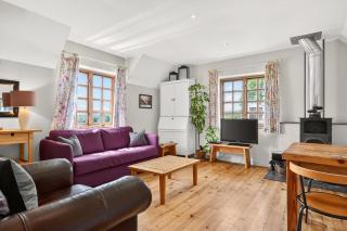 Ballimore Farm Cottage with wood-fired Hot Tub - 2