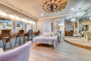 Dock Access! Cozy 'Darlin' Suite' on Lake Granbury - 4
