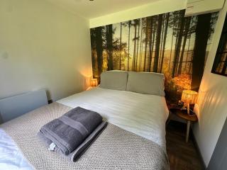 The Truck with private hot tub - Forest View - 9