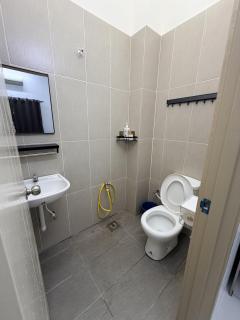 Small Yard Homestay Sungai Siput Cozy 3BR 6-8 Pax - 5