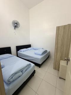 Small Yard Homestay Sungai Siput Cozy 3BR 6-8 Pax - 3
