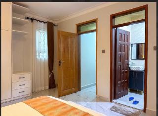 ThuneyoHomes - 0
