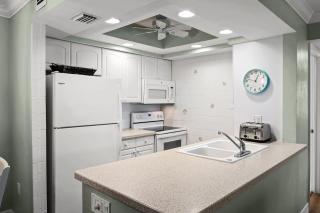 #1022 Sanibel Moorings Gulf View - 7