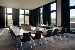 Holiday Inn Frankfurt Airport by IHG - 3