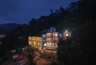 Sky Dale Pool Resort Munnar - 5