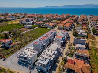 Sea & Salt Summer Ease Maisonette Two Bedroom Starlink Wi-fi - 6