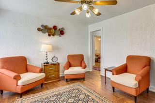 Fenced Yard! Quiet Home, 3 Mi to Fort Sill - 6