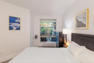 Spacious Modern 3BR Condo at UBC Quiet & Convenient - 9