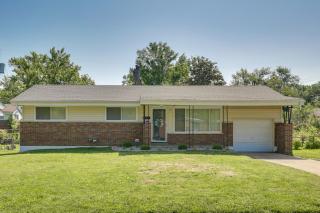 Easy Access to Parks, Hospital: St Louis Home - 8
