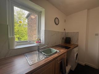 No23 - Bright & spacious 2nd floor flat - PET friendly - Noon check out - 6