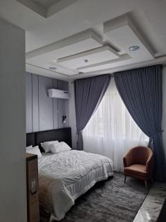 Luxury 2 Bedroom Penthouse Apartment with Free WiFi & 24hrs Electricity - 3