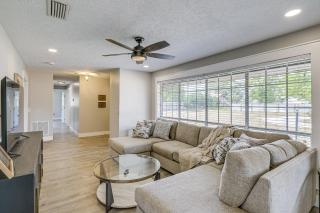 Secluded Lynn Haven Home, Huge Yard, Near Beaches - 7