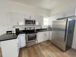 Great 3 bedroom house, Miami Great value central location - 5