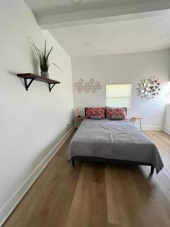 Great 3 bedroom house, Miami Great value central location - 4