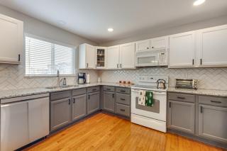 Home Near Air Force, Great Wolf, Ford Amphitheater - 9