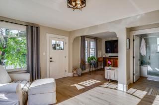Premium Modern Midtown Favorite: Walk to it All! - 4