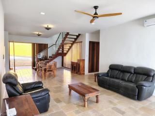 Ikhaya Ocean-front Luxury Villa with Infinity Pool - 2