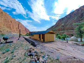 Khan-Salyk Yurt camp in Khan-Salyk Canyon Jumgal - 4