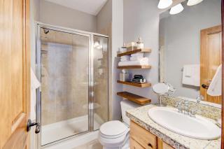 Downtown WP Pond Villa 524 I Private Hot Tub I Great Views I Activity Program - 2