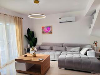 New Era Holiday Home - 6