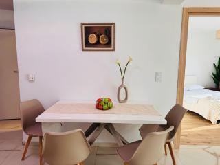New Era Holiday Home - 3