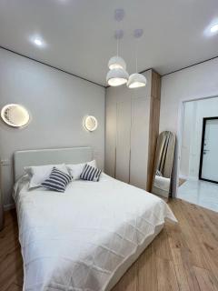Bella Vista Light - 1