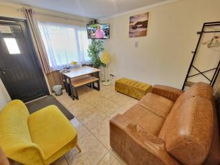 NightRest Homes 5 minutes to Luton Airport -Wifi - Free Parking -Luton - 2