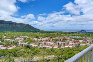 Stay on Waianae Coast! Ocean-View Condo w/ Pools - 3