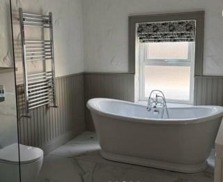 Hughie Toms Cottage - 7