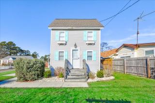 Avas Beach Cottage - 9