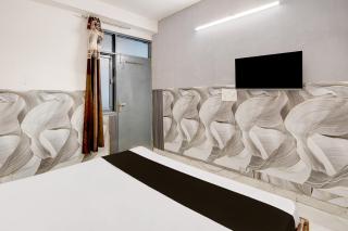 Hotel O Signature Village Guest House - 3