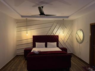 Executive 2 bedrooms in Rawalpindi - Self Checkin - 2