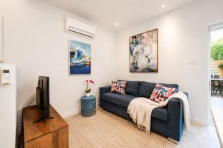 Jolie Condo Great Location 2BD presented by TripMontreal I - 4