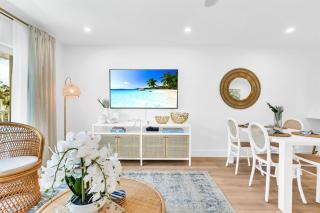 ON The Beach Juno! 3-Top Rated Villa! - 1