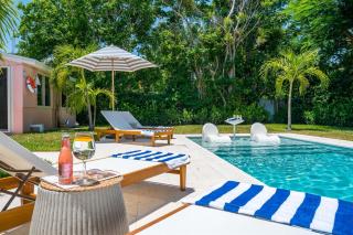 The Coral Cabana A Modern Palm Beach Escape! - 9