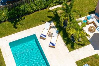 The Coral Cabana A Modern Palm Beach Escape! - 8