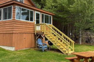 3BR Lakefront Dog-Friendly w/ Dock - 9
