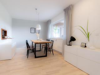 Großzügige Ferienwohnung mit Garten direkt im Grünen - 0
