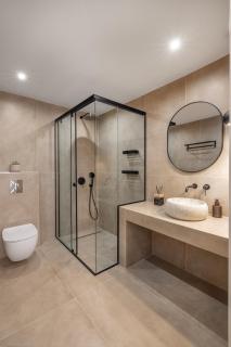 Delta Exclusive Pool Suites - 6