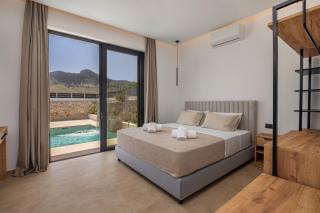 Delta Exclusive Pool Suites - 7