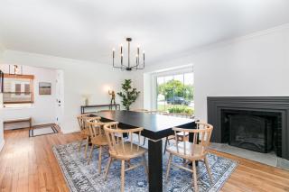 Cozy 3BR Home 4 Min From ND - 5