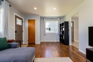 The Irish Charm5BR 2BA Home 1mi to ND Campus - 2