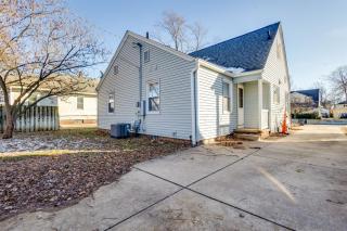 Minutes from Notre Dame 4BR 2BA Home Close to ND - 2