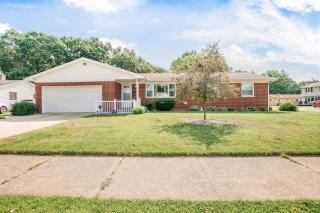 TDJ Getaway4BR Home wgame room - 9