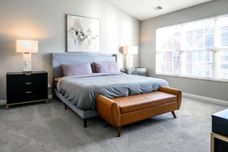 ND Luxury Townhome 8 min to ND Stadium! - 7