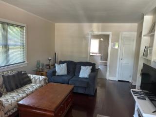 Cozy Stays - Budget Friendly - Fast Wifi - Smart Tv - 5