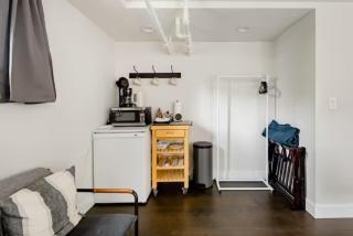 Unbeatable Location in NW District w Parking - 4