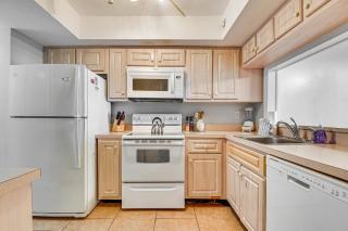 Ocean-View Balcony & Pool Access! Cocoa Beach Gem - 6